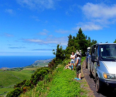 Van Tour - Meio Dia - na Ilha de São Jorge - Açores