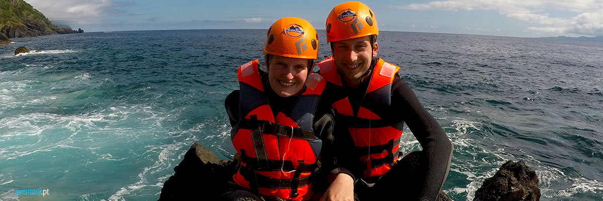 Coasteering na Ilha de São Jorge nos Açores